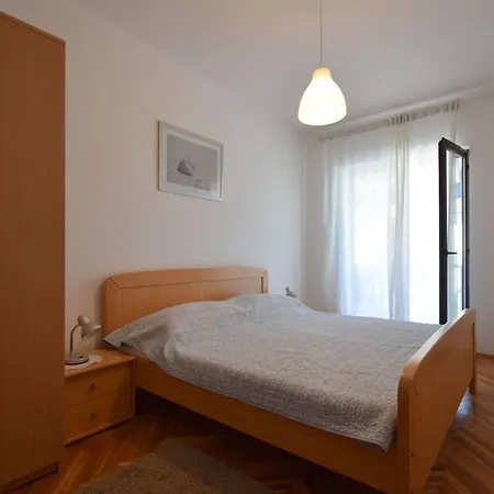 Lorela By Interhome