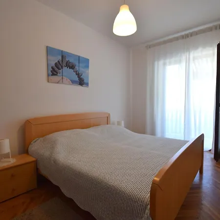 Lorela By Interhome